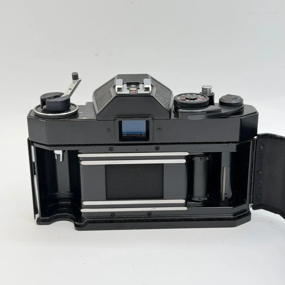 Ricoh Auto TLS EE 35mm SLR Film Camera Body Black M42 Mount Vintage 0711417